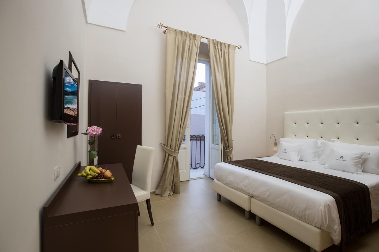 Palazzo Perla Panzió Gallipoli Kültér fotó